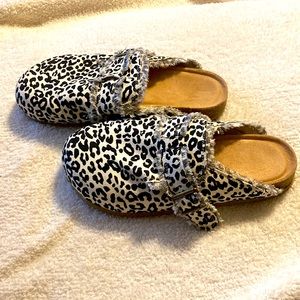 Animal print loafers with buckle. Size 10.